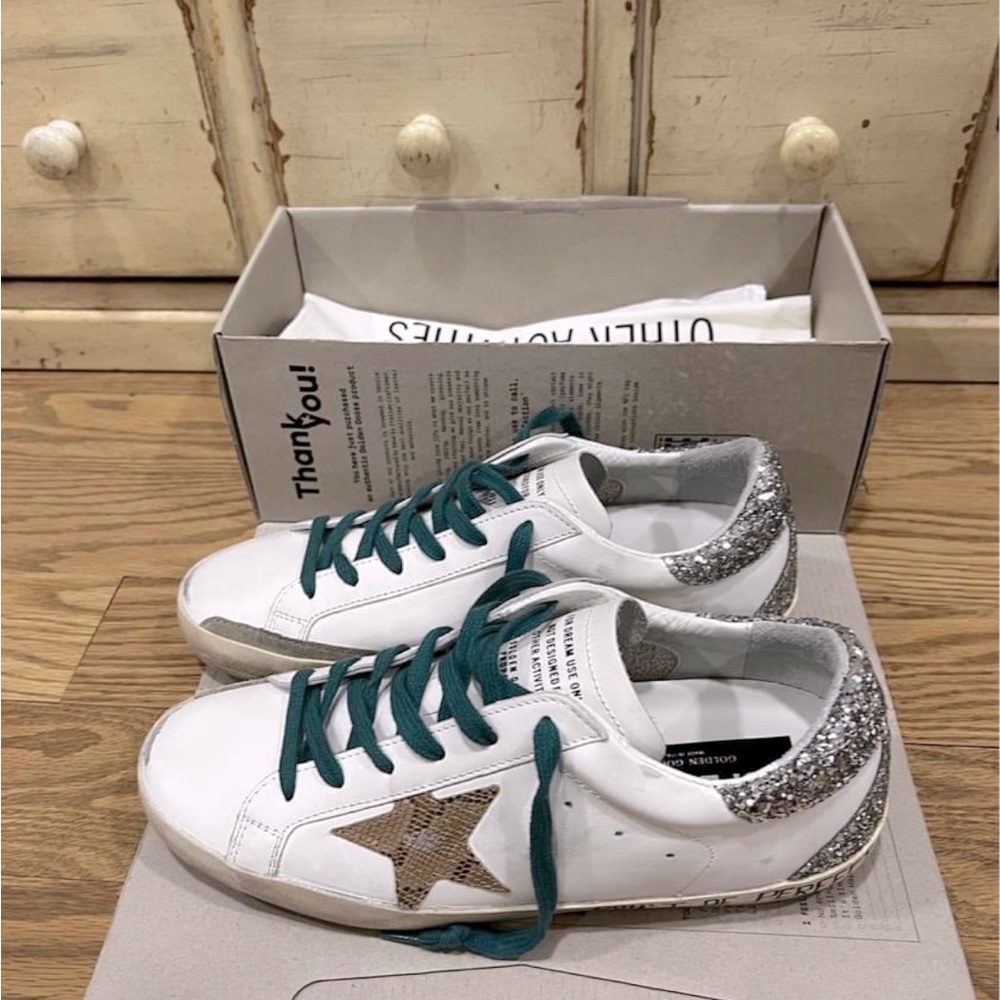 SOLD Golden goose super star 40